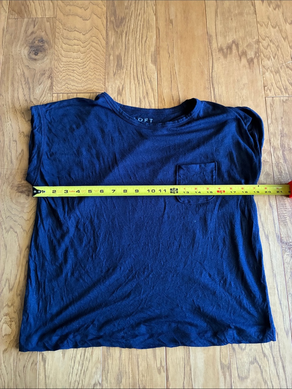 Blue loft linen blend tee size medium
